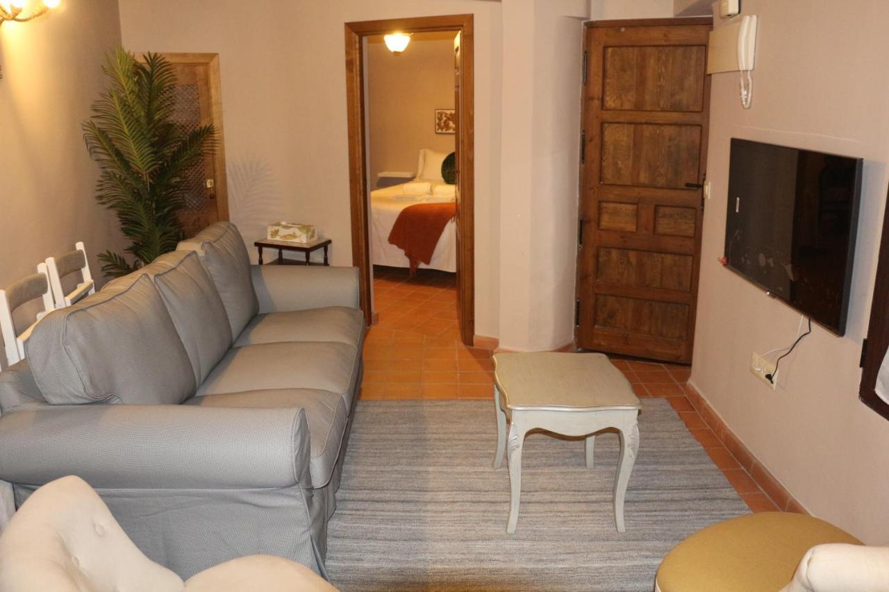 Apartamentos Coliseo Toledo Exterior foto